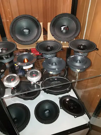 Автозвук у Глухого