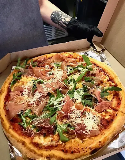 4 Cheese Pizza & Croissants