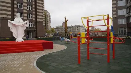 Резиновая плитка для детских и спортивных площадок.