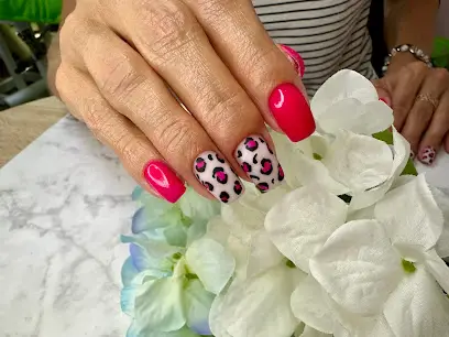 Манікюрна студія Akril Nails Studio
