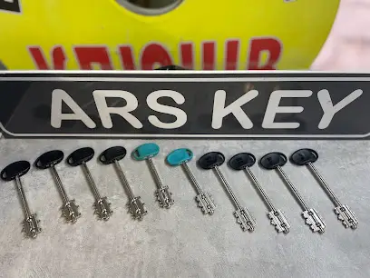 Виготовлення ключів та автоключів