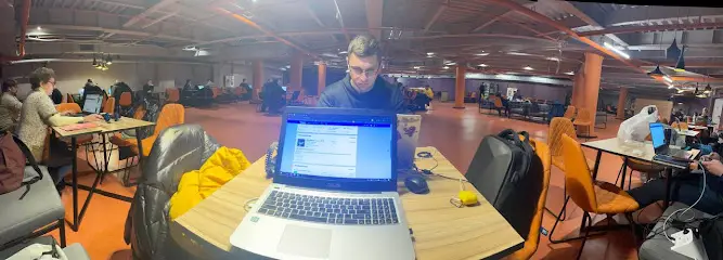 Компанія "Потрібні люди" Послуги: СММ, СЕО, Сайти. Київ