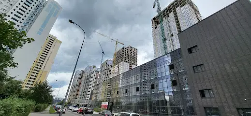 вулиця Сортувальна, 11-А Parking