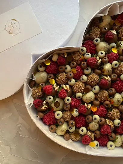 Mira Berries - Полуниця в Шоколаді Київ