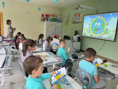 Міжнародна початкова школа Крістал