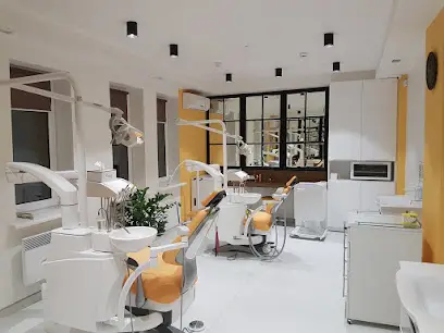 Стоматологія HomeDent