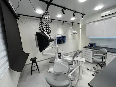 🇺🇦 🦷 DENTAL CARE ✅ Лікування зубів (терапія) ✅ Протезування ✅ Ортодонтія ✅ Хірургія ✅ Імплантація та кісткова пластика