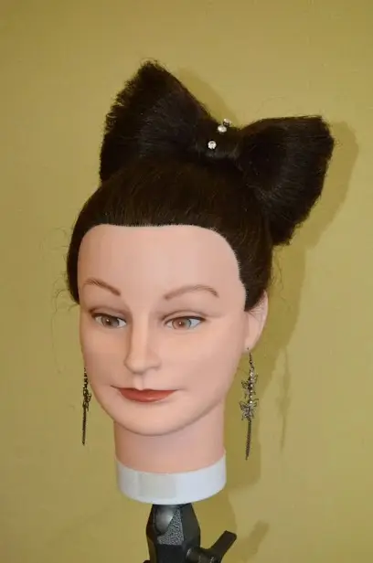 Зачіски і макіяж UG-Style