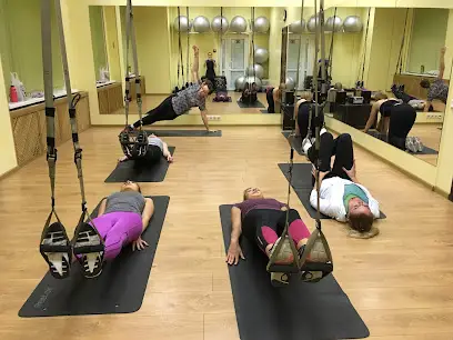 Fitroom фітнес студія