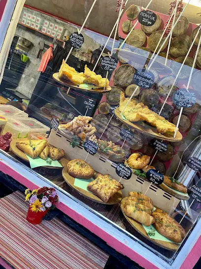 Пекарня "VADO" смачні хачапурі, чебуреки, пончики