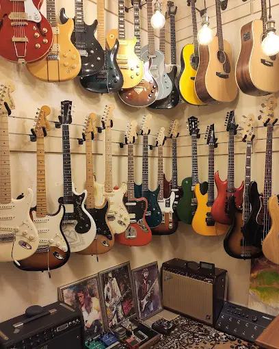 Guitar Vault - брендові гітари (відвідування за попереднім записом)