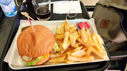 STARS Social Space & Food Market