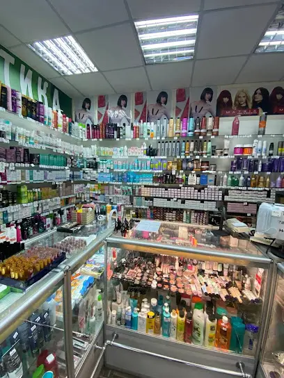 ADEL: косметика для салонів, косметика для тебе