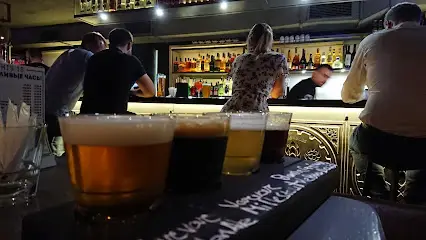 Хвиля - Традиційний паб