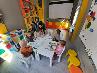 Дитячий садок та курси SKILLS Лукʼянівка