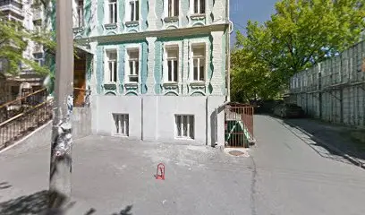 Бізнес лідер