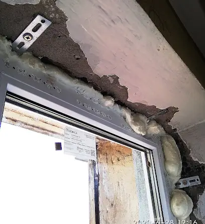 Вікна &laquo;Корса&raquo;