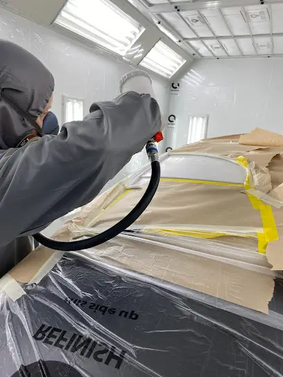 Станція кузовного ремонту - Friendly Motors - Фарбування авто