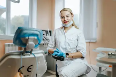 Нова Стоматологія Суми стоматолог, лікування зубів, карієсу, протезування, імпланти, вініри, пломбування, видалення, коронки