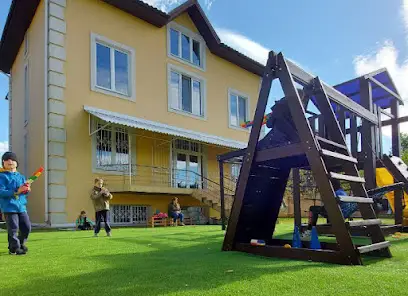 Приватна школа Олени Вєдєрнікової