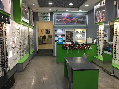 Люксоптика | Магазин оптики, перевірка зору