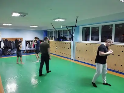 Міксфайтер ММА Бокс Кікбоксинг Тайський бокс на Оболоні