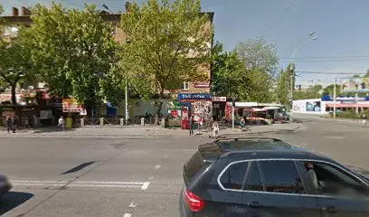 Сиро-ковбасна крамниця