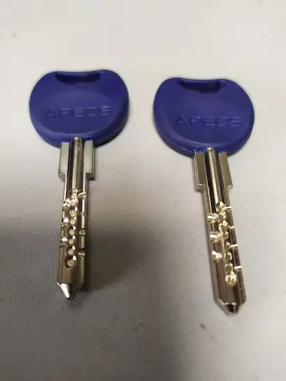 KeyWorks | Виготовлення ключів та авто ключів у Києві