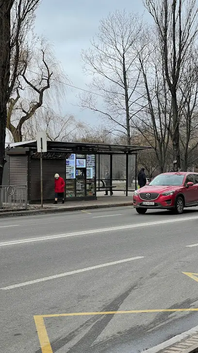 бул. Русанівський