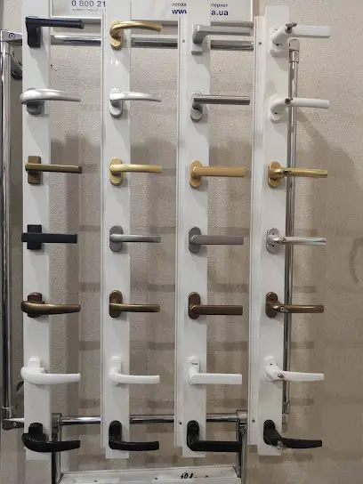 Вікна &laquo;Корса&raquo;