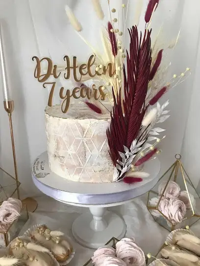 Жіноча спідня білизна, купальники та піжами від виробника Di Helen