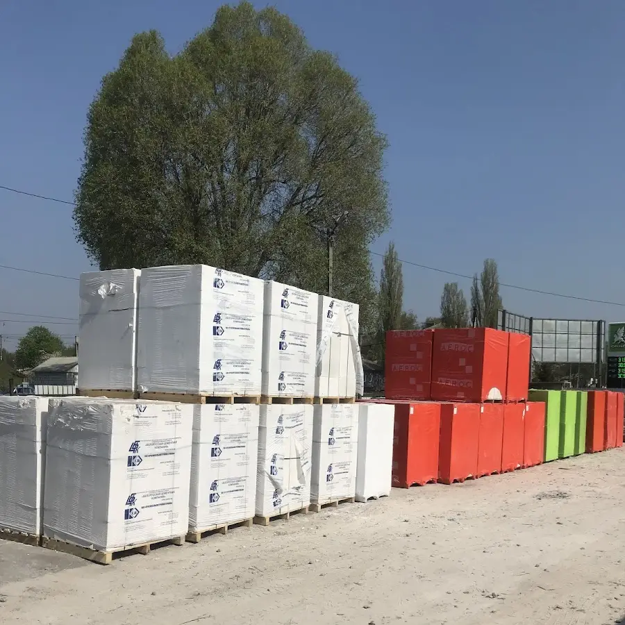 Цегляний двір