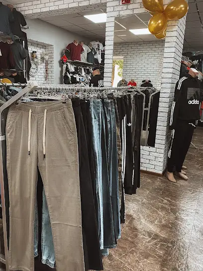 Магазин чоловічого одягу "SVOI"