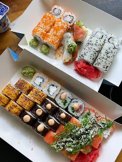 MaxBox - Sushi and Wok